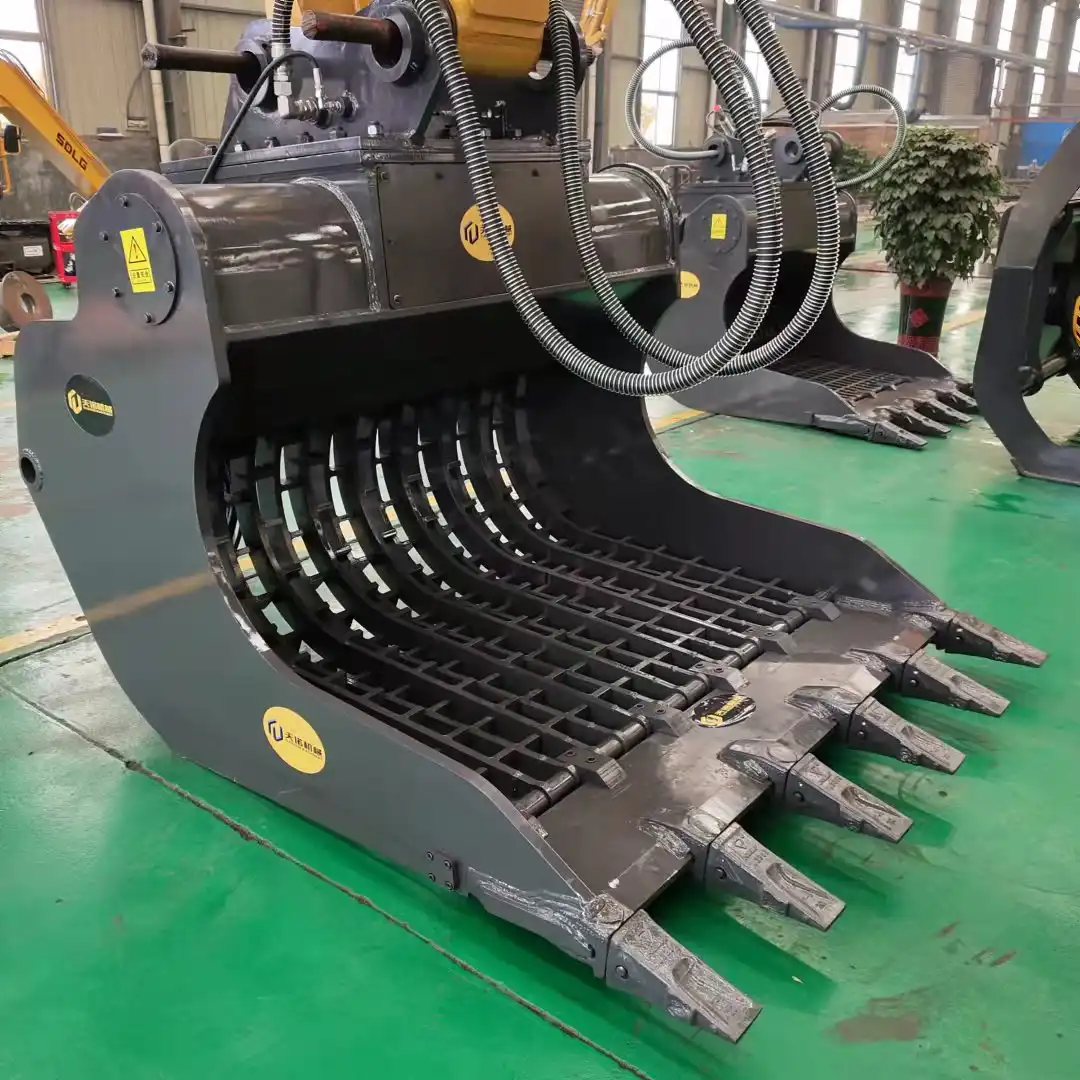 What size excavator can use a high frequency screening bucket?
